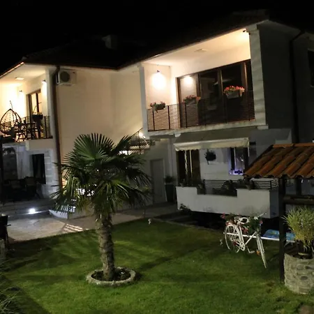 Belov Rooms And Apartments Demir Kapija Exterior photo