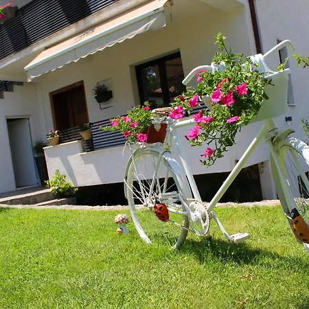 Belov Rooms And Apartments Demir Kapija Exterior photo