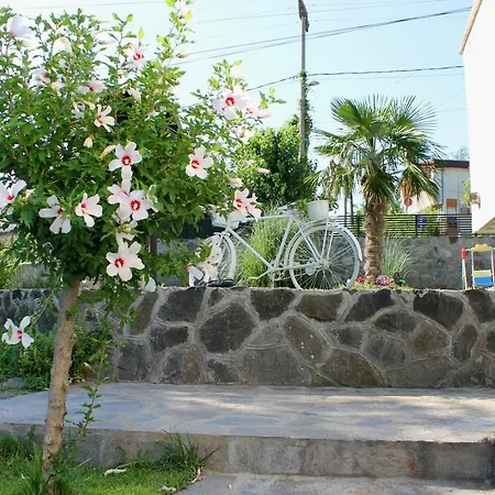 Belov Rooms And Apartments Demir Kapija Exterior photo