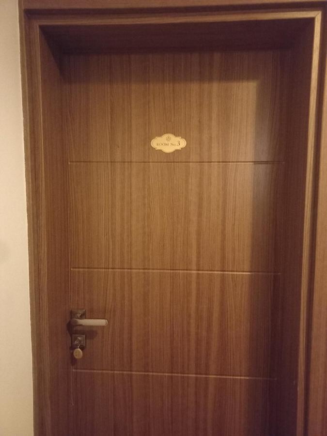 Belov And Apartment *