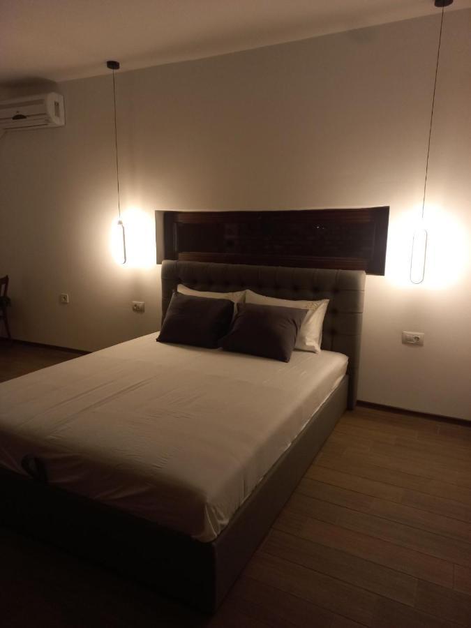 Belov And Apartment *